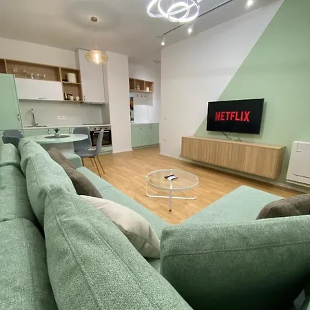 Primo Apartment *