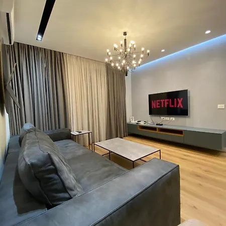 Primo Apartment *