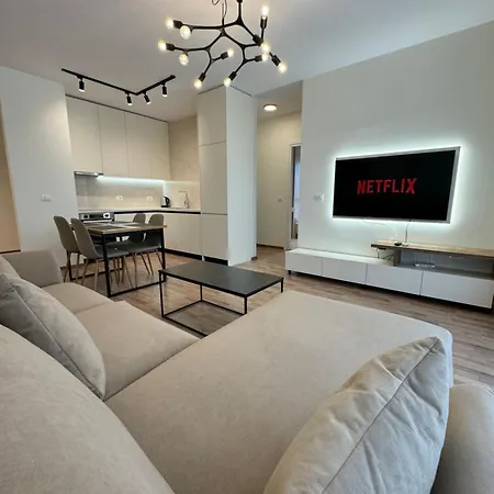 Primo * Τίρανα